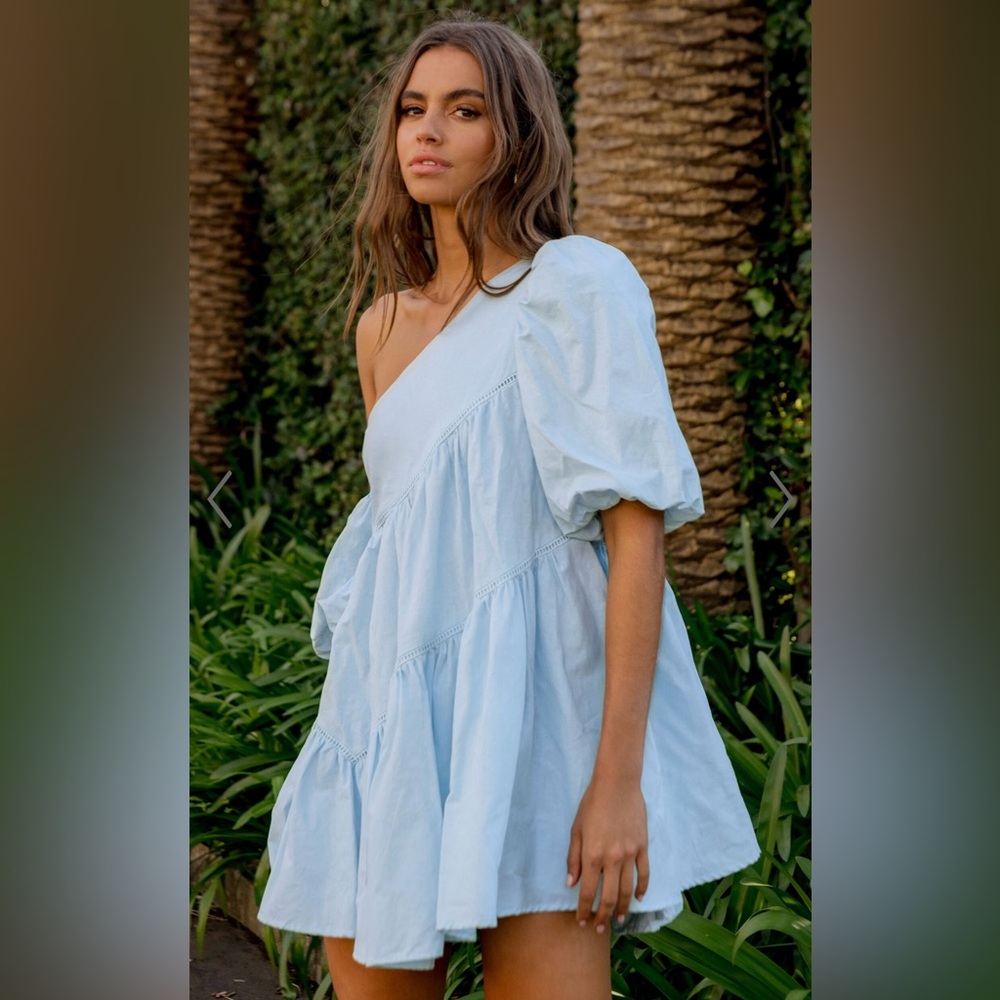 HARLEEN MINI DRESS - ASYMMETRICAL TRIM PUFF SLEEVE DRESS IN LIGHT BLUE